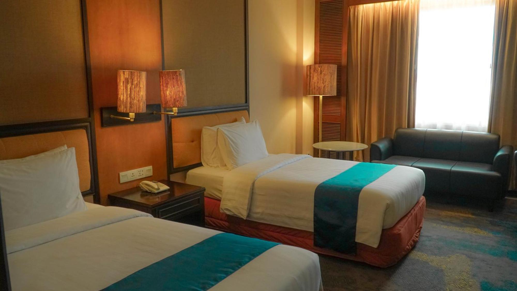 Gq Yogyakarta Hotel 4*