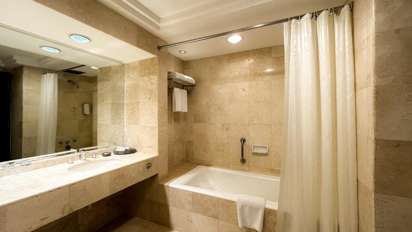 Gq Yogyakarta Hotel 4*